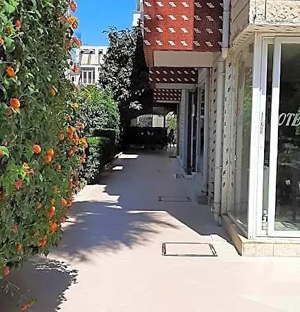 Konyaalti Guenduez 3*