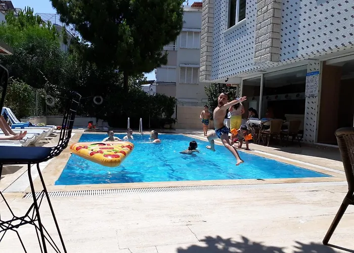 Hotell Konyaalti Guenduez 3*