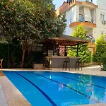 Konyaalti Guenduez 3*