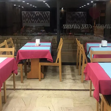 Konyaalti Guenduez 酒店 安塔利亚